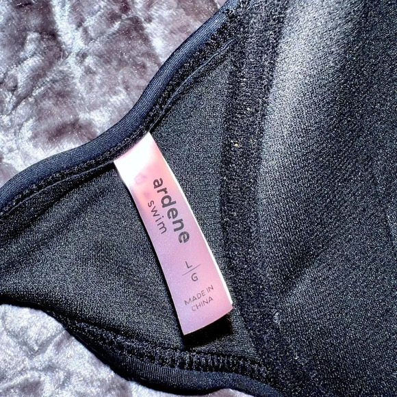 Ardene Swim Underwire Pushup Bikini Top
Black - Picture 4 of 5